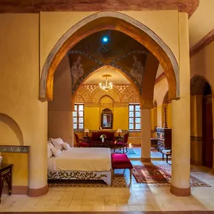 Отель Al Moudira