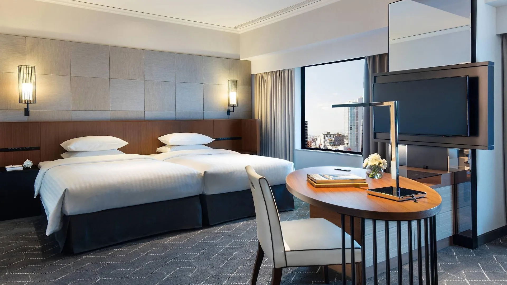 Courtyard By Marriott Shin-Osaka Station Hotel