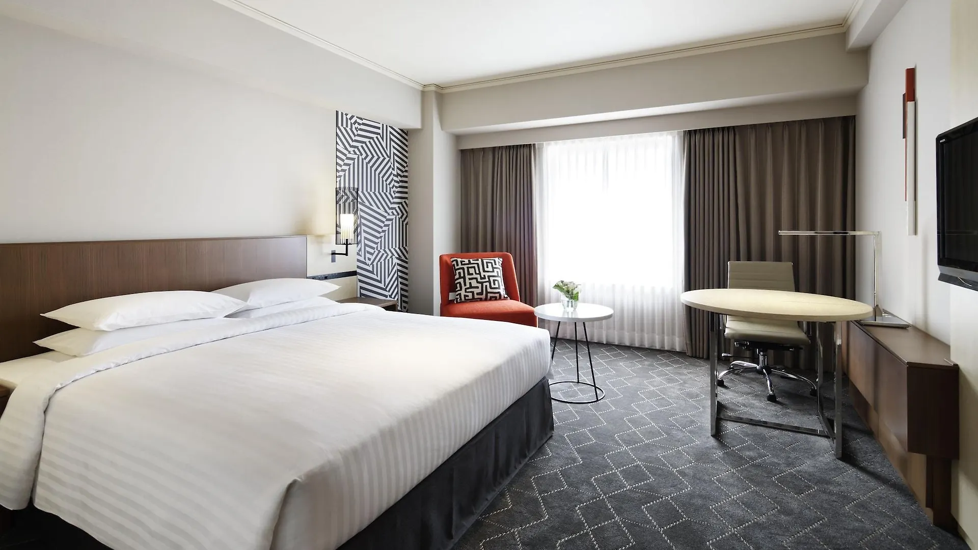 Courtyard By Marriott Shin-Osaka Station Hotel