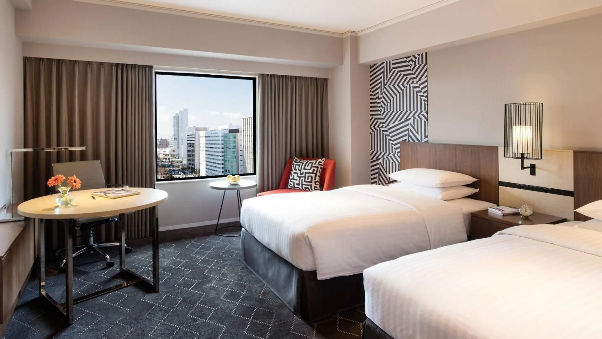 Courtyard By Marriott Shin-Osaka Station Hotel
