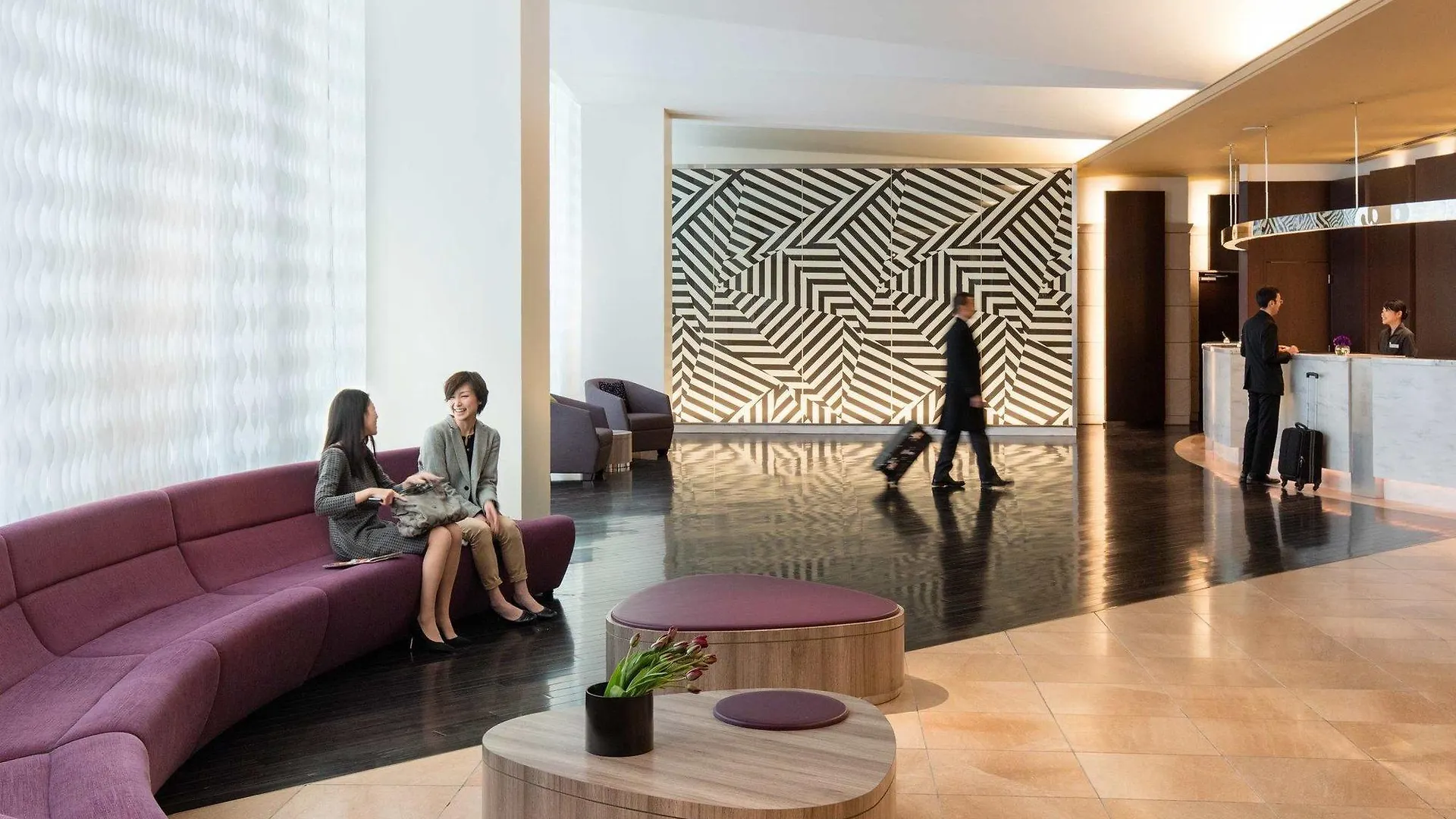 Courtyard By Marriott Shin-Osaka Station Hotel