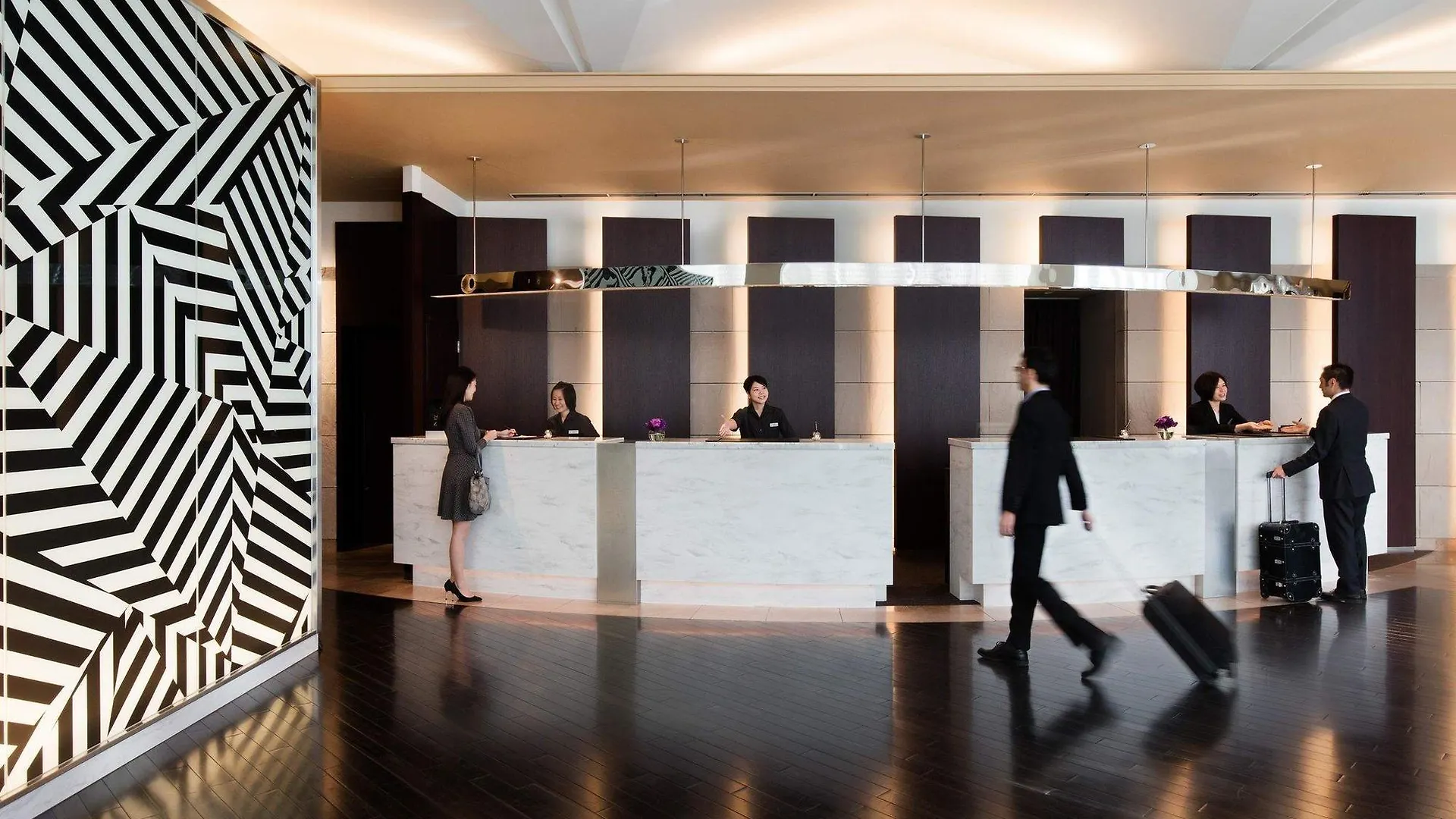Courtyard By Marriott Shin-Osaka Station Hotel  Osaka