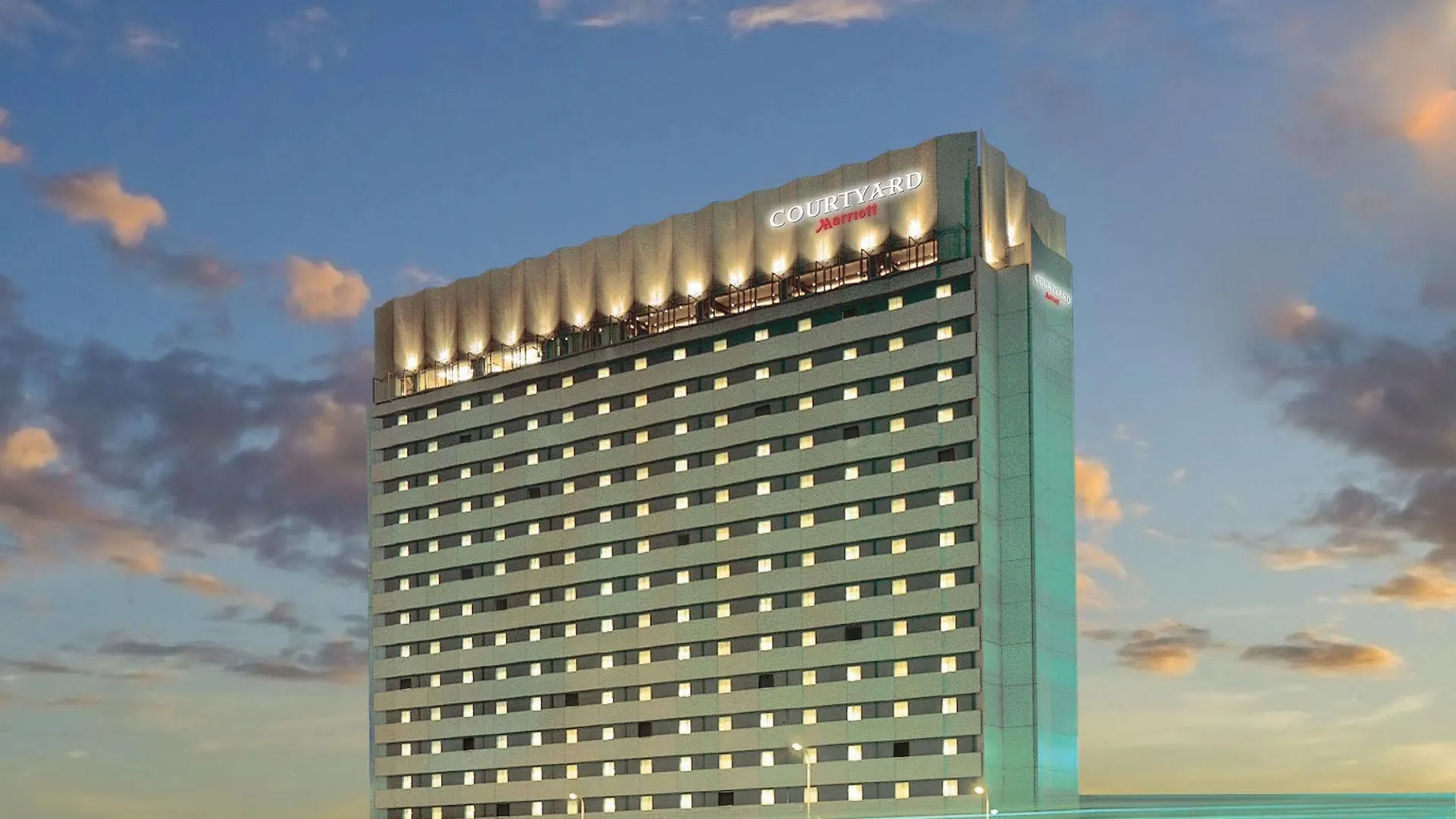 Courtyard By Marriott Shin-Osaka Station Hotel