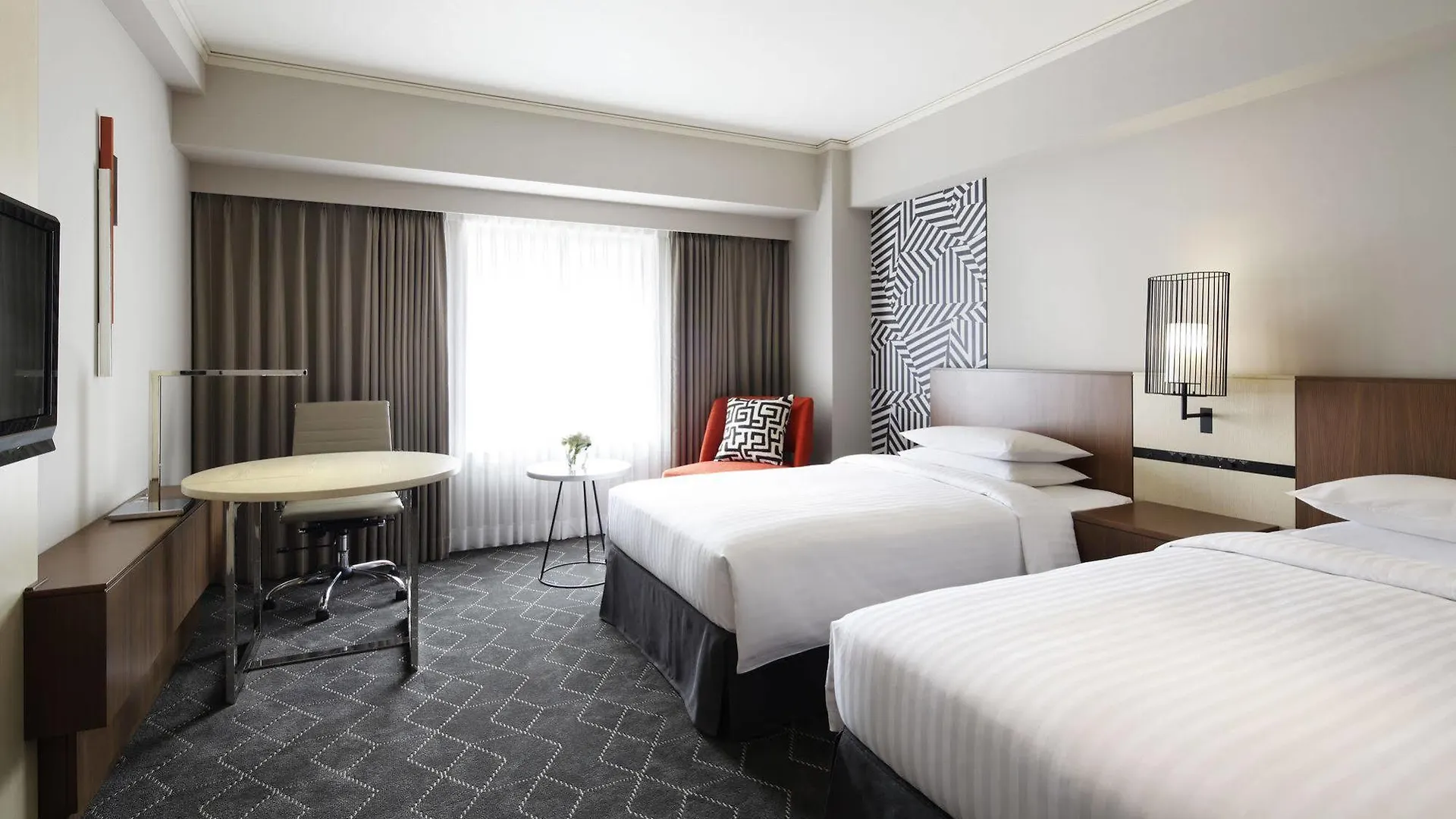 Courtyard By Marriott Shin-Osaka Station Hotel 5*, Osaka